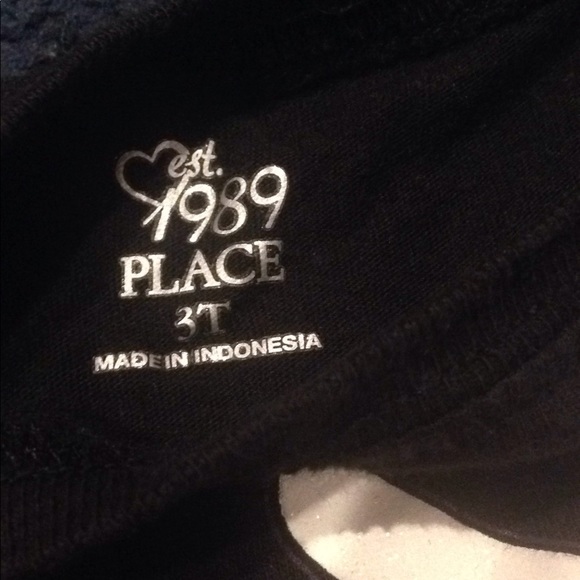 Black kids shirt - Picture 2 of 2